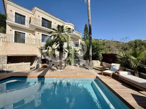 Villa 239 m²
