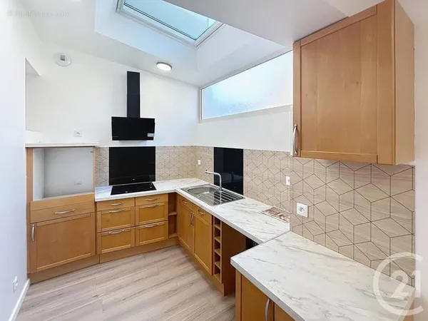 Maison 6 pièces 143 m²
