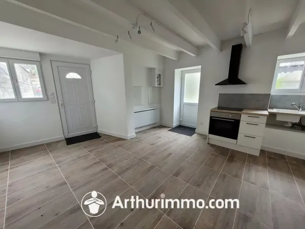 APPARTEMENT SAINT JEAN D'ANGELY