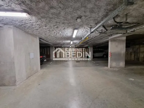 Parking 15 m²