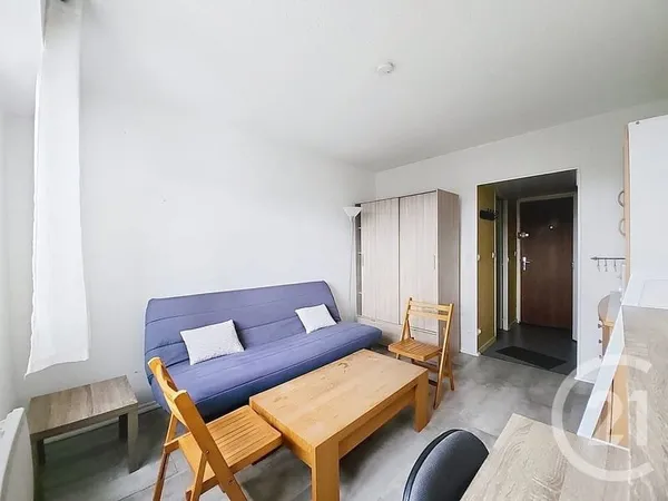 Studio 1 pièce 17 m²