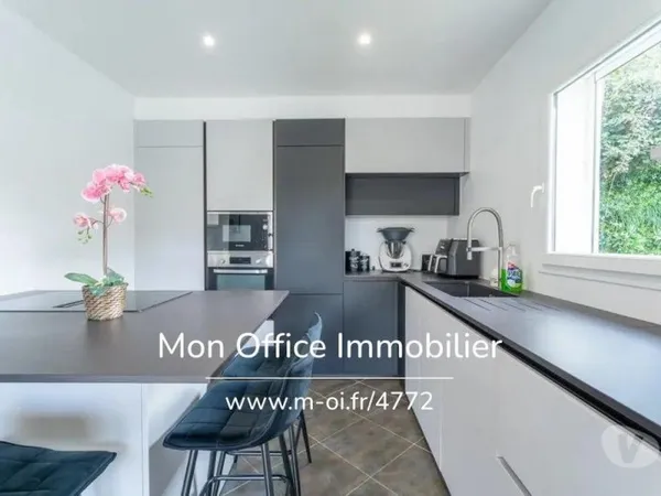 (4772-LLE) Référence : 4772-LLE - Maison 5 pièces piscine ...