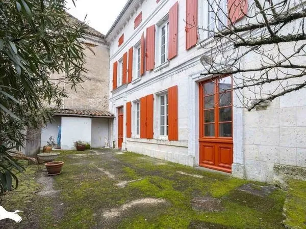 Maison de ville de 7 pièces principales