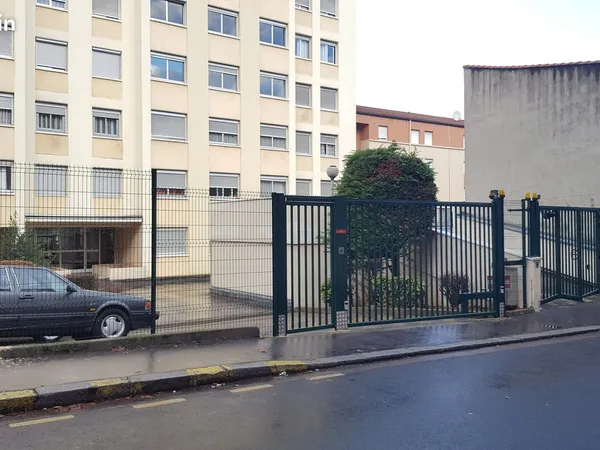 Garage - box a louer