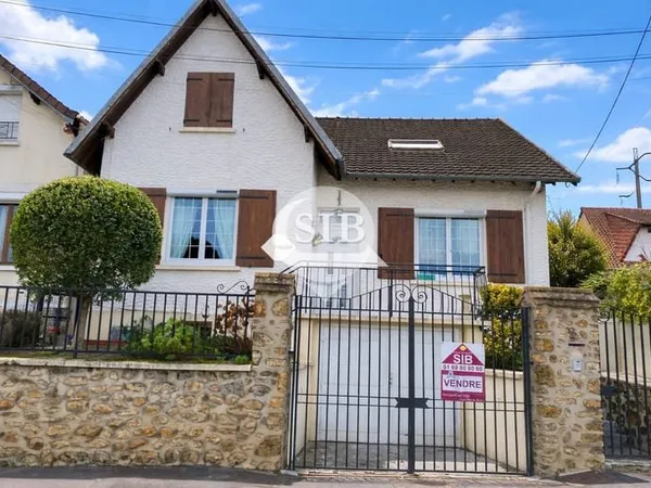 Maison 7 pièces avec jardin et dépendance