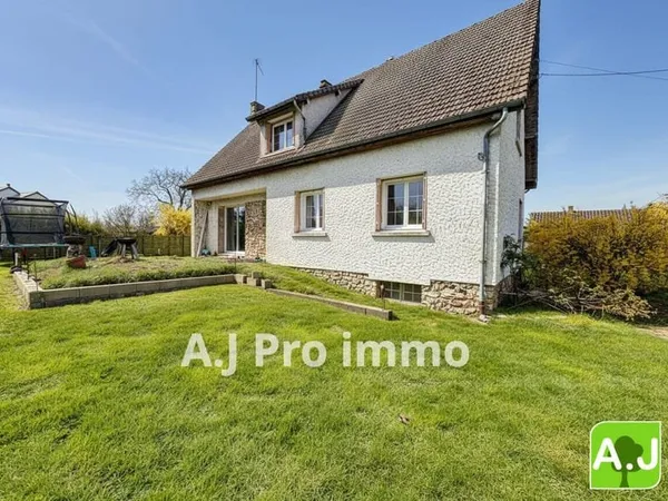 Maison 4 chambres sur sous sol total