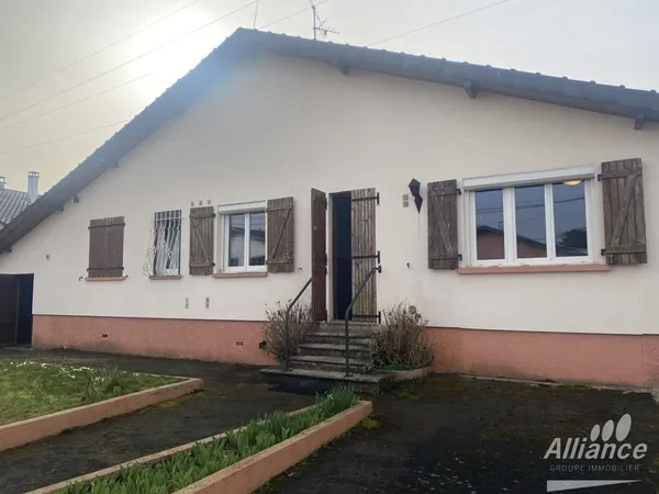 MAISON F5 FOND D IMPASSE GRAND CHARMONT