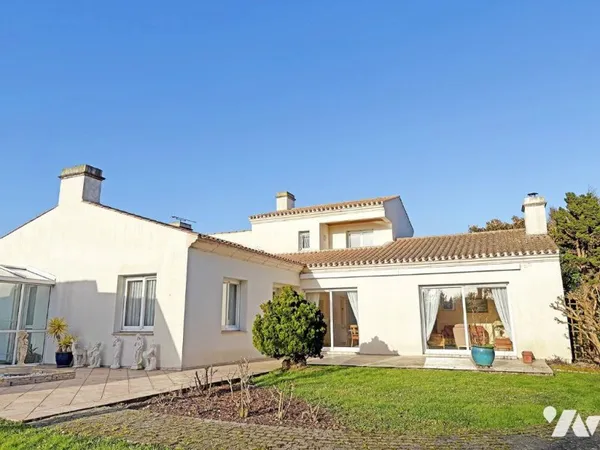 Maison 6 pièces 209 m²