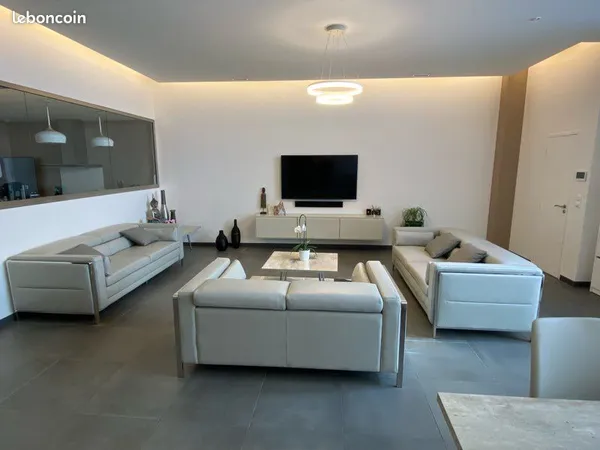 Splendide appartement à vendre Lyon 3, e 148 m² de plein pied avec garage et très grand sous-sol