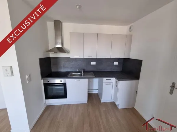Appartement de deux pièces avec parking en sous sol