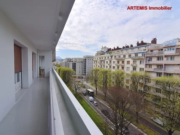 RARE Appartement divisible 189 m² Quartier Général CHAMPON 6eme Etage