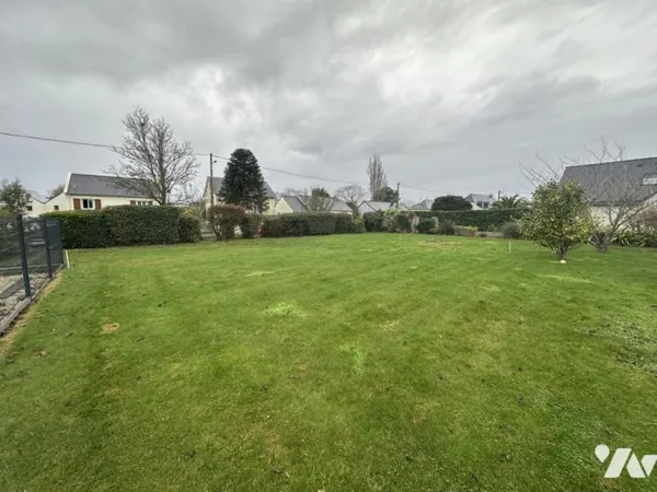 Terrain 400 m²