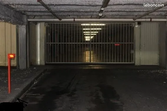 PARKINGS 15 m²