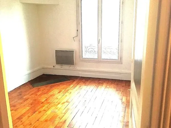 APPARTEMENT TRAVERSANT F3 Renové - CENTRE - VILLE
