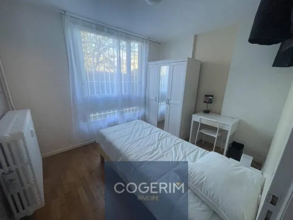 Appartement 1 pièce 82 m²