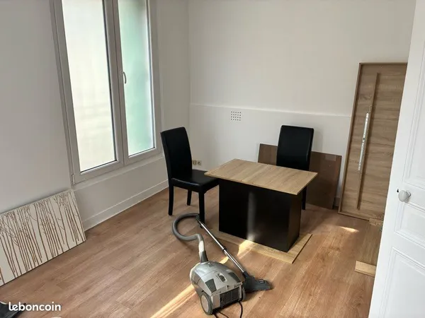 à louer - bureau à asnières (proche mairie)