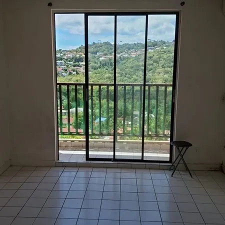 Studio de 20, 40 m² à Résidence La Principauté Chateauboeuf Fort de France