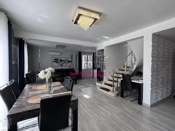 Maison 8 pièces 192 m²