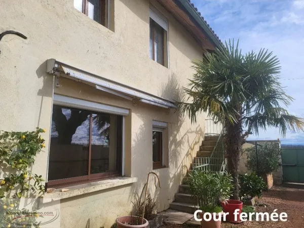 Propriété 5 pièces 137 m²