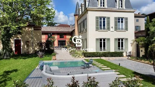 Maison 13 pièces 500 m²