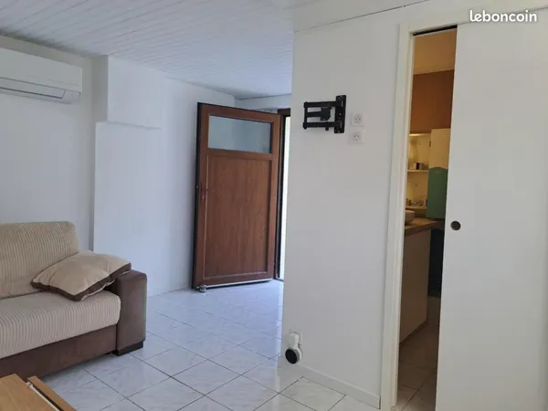 Studio 1 pièce 18 m²