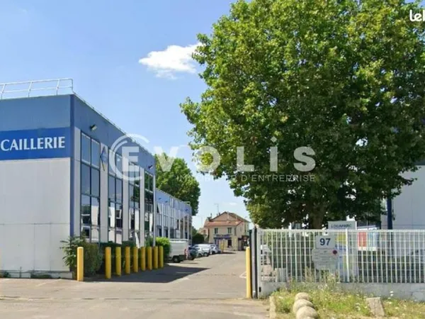 Local d'activité 400 m²