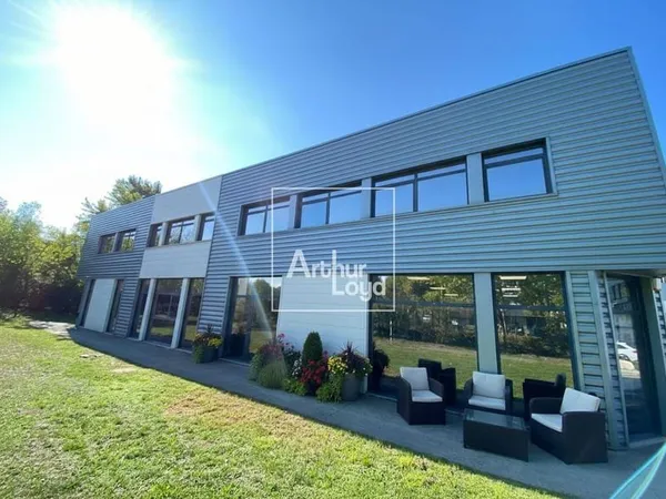 Bureaux 126 m²