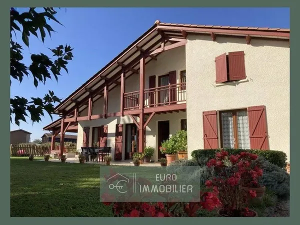 Maison 10 pièces 192 m²