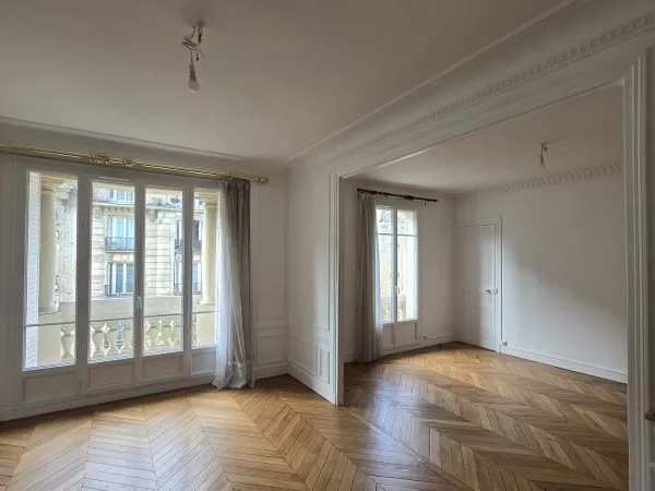 Location appartement 4/5 Pièces - Paris 15 "Convention"