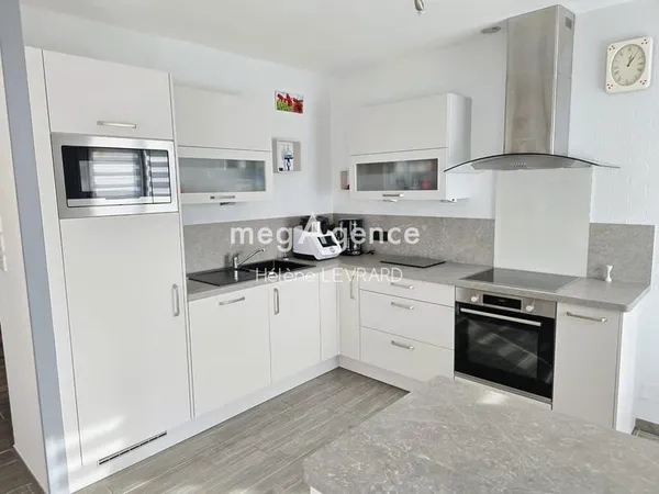 Maison 4 Pièces 73 m² à Évron (53)