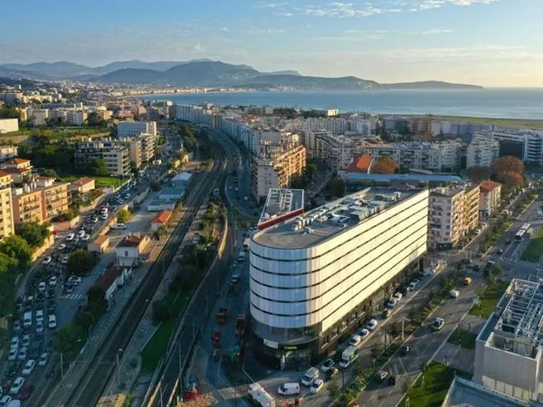 Bureaux 194 m²