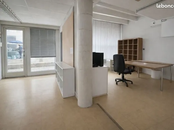 Local 152 m² Mâcon