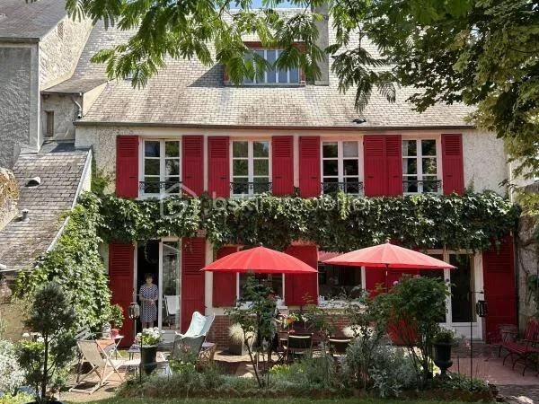 Demeure 9 pièces 180 m²