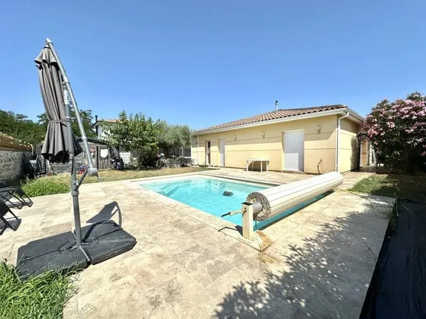Maison de plain-pied 5 pièces 116 m²