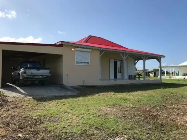 A LOUER 1000 euros - VILLA T4 - LE MOULE