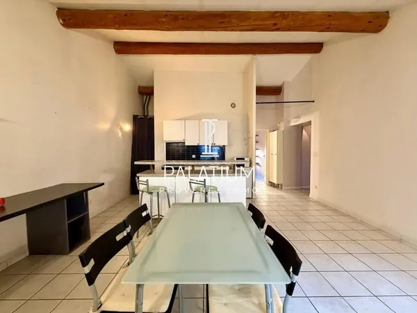 Appartement T3 de 62m² - Dernier Étage - Petite Copropriété