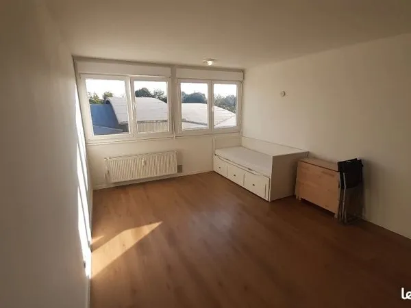 Studio meublé 31 m2 proche commodités