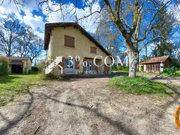 Maison traditionnelle 5 chambres 109 m2 Terrain plus de 4