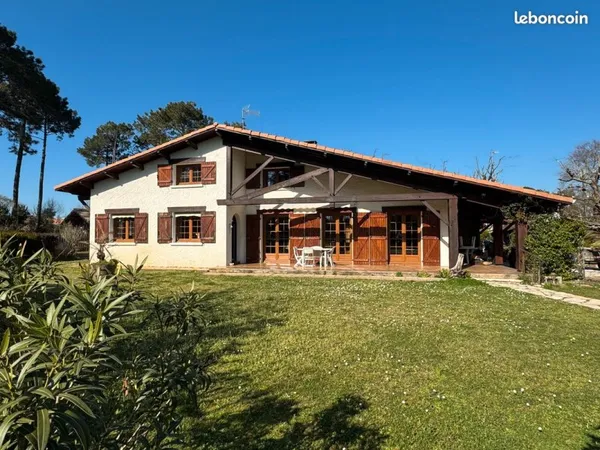 En exclusivité, grande maison familiale à Lège