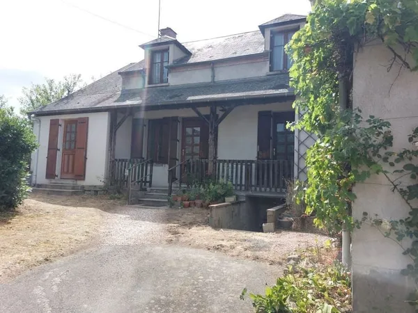 Maison de village au calme