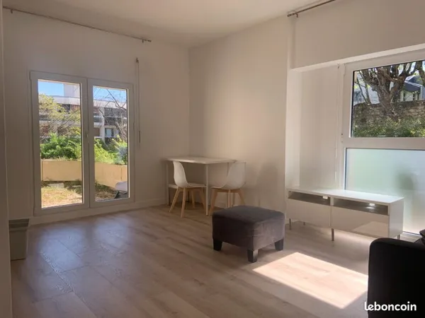 46m² neuf et équipé, centre ville, calme et verdure