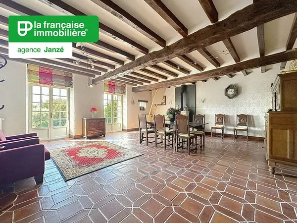 Longère en pierres - 130 m² habitables + dépendances - fort potentiel
