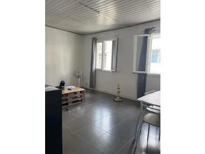 Maison de bourg mitoyenne - Idéale pour investissement locatif