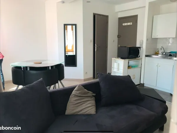 Studio meublé pour stagiaire