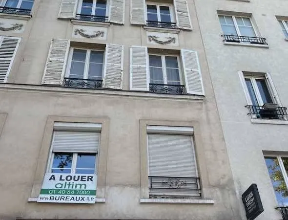 Bureaux 79 m²