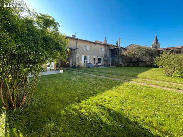 Maison de village 6 pièces 178 m²