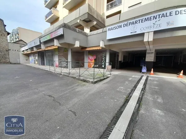 Local commercial 65 m²