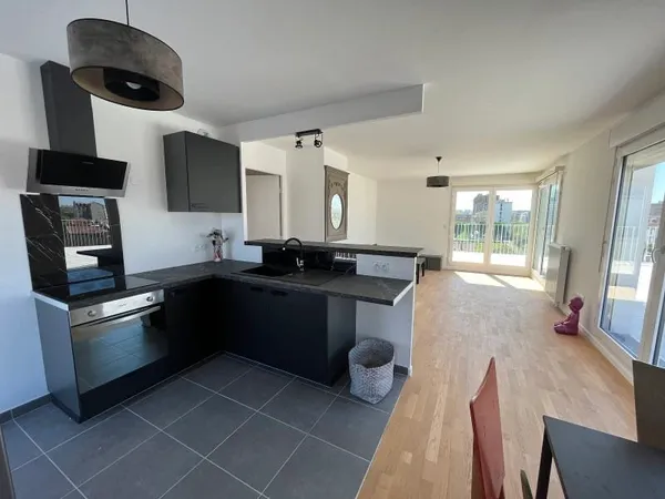 Appartement 5 pièces 103 m²