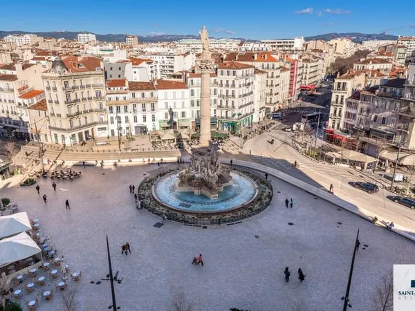 Appartement T8 Place Castellane Marseille