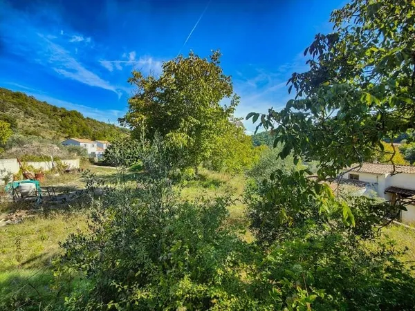 Terrain 960 m²
